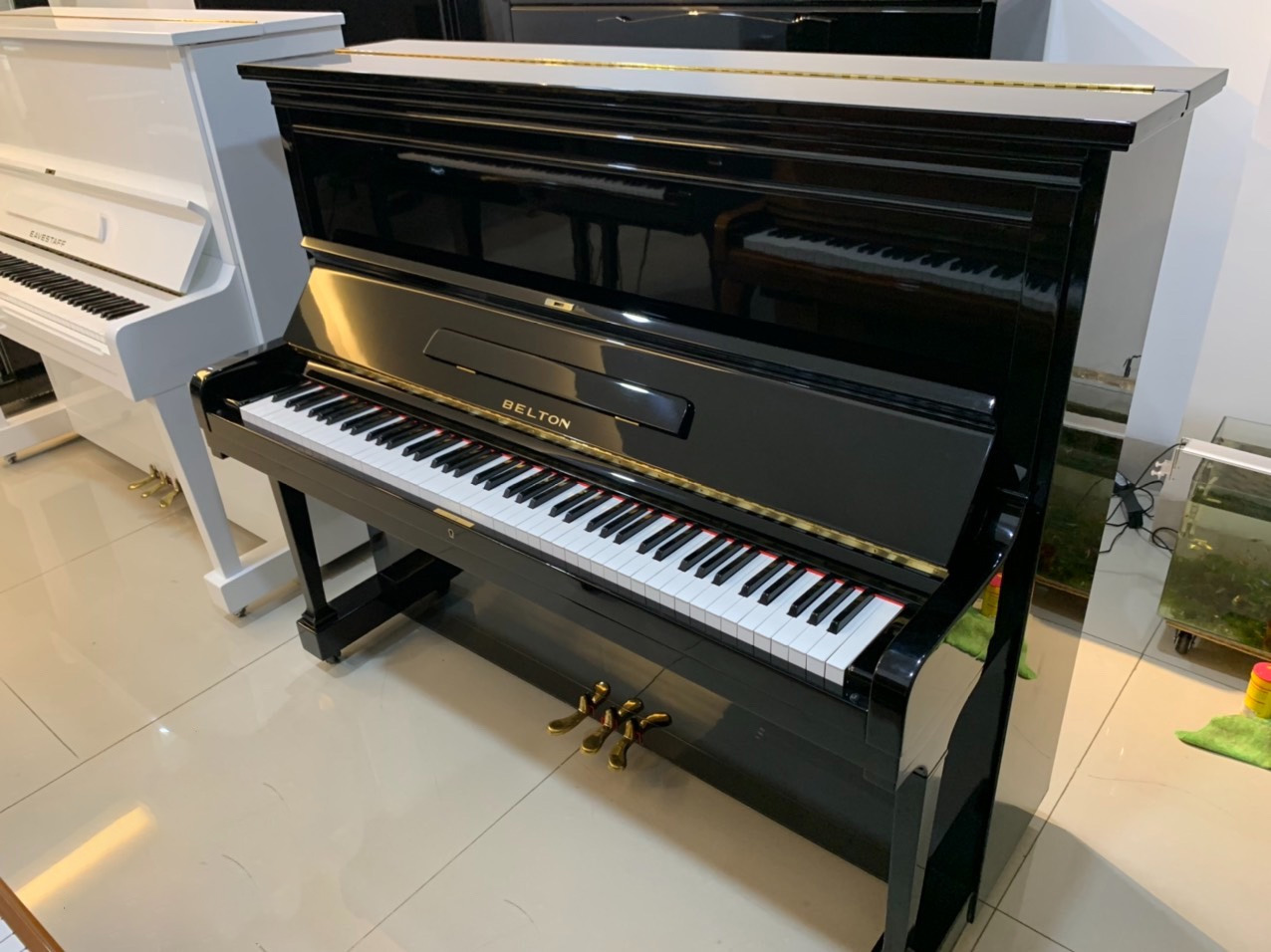 đàn piano cơ belton hải dương