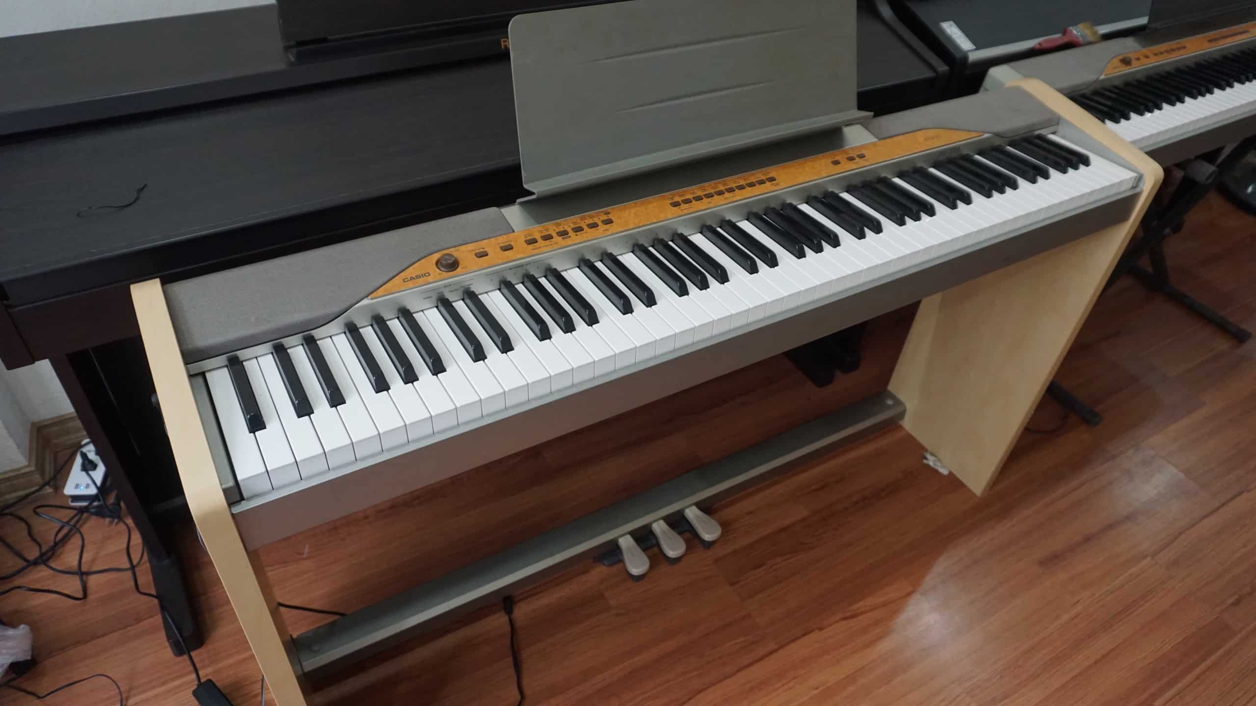 dan piano dien casio px110 gia re